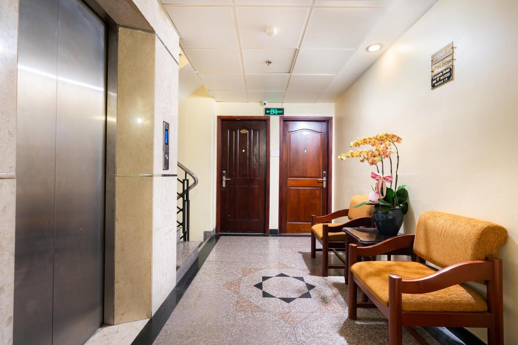 Lucasta Saigon Hotel โฮจิมินห์ซิตี้ ภายนอก รูปภาพ