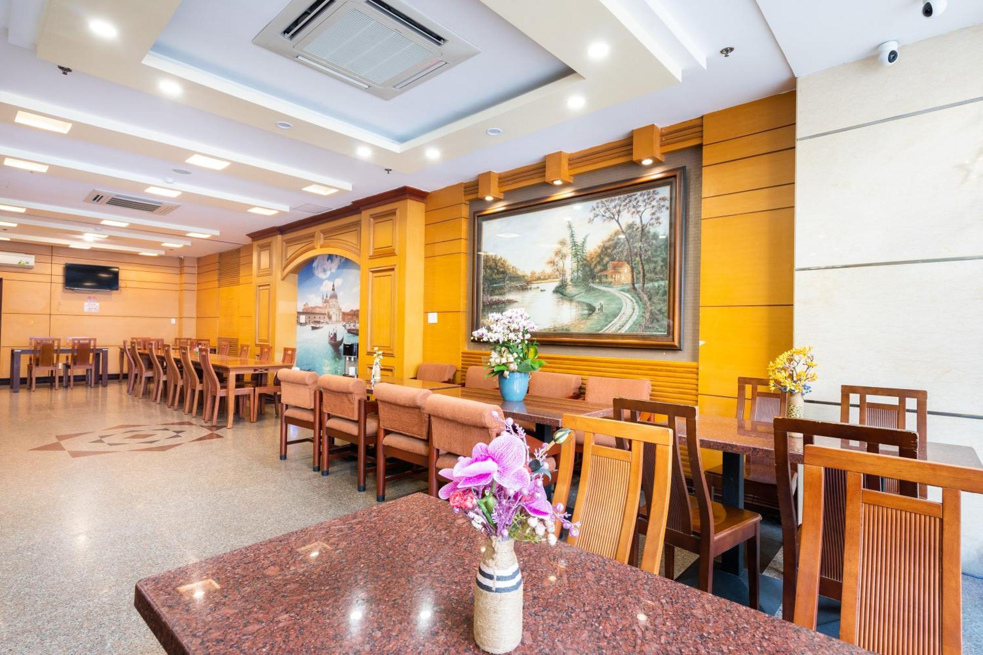 Lucasta Saigon Hotel โฮจิมินห์ซิตี้ ภายนอก รูปภาพ